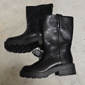 Nwt Black Womens Boots